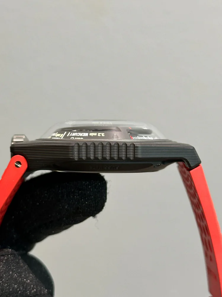 Urwerk UR-100V LIGHTSPEED LE